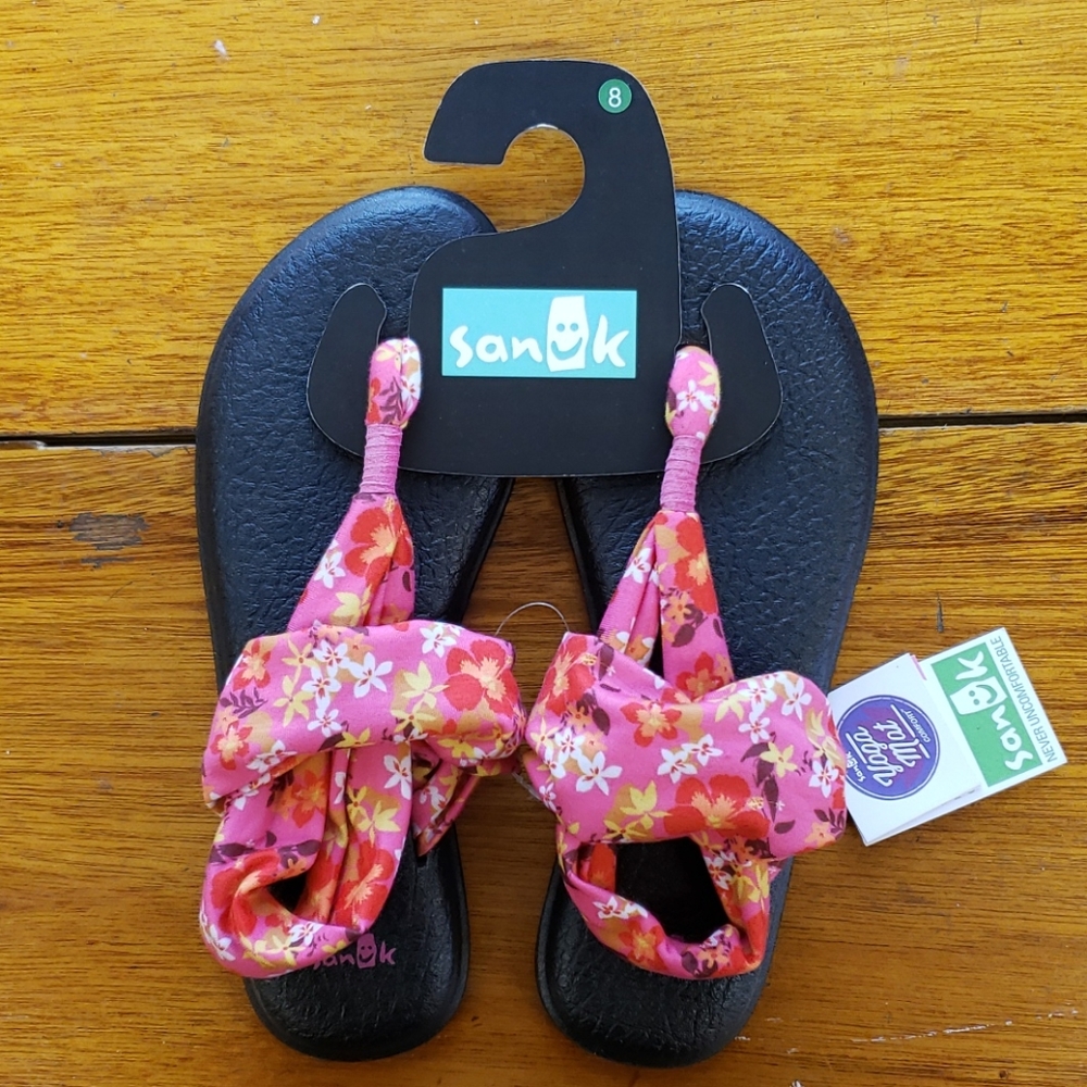Sanuk Sandals NWT